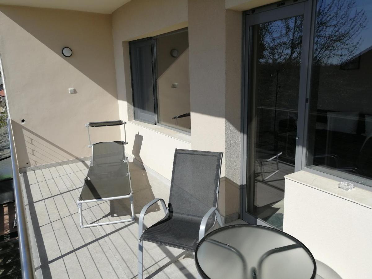 Lux Apartman Balatonfüred Екстериор снимка