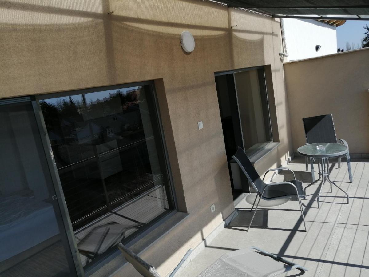 Lux Apartman Balatonfüred Екстериор снимка
