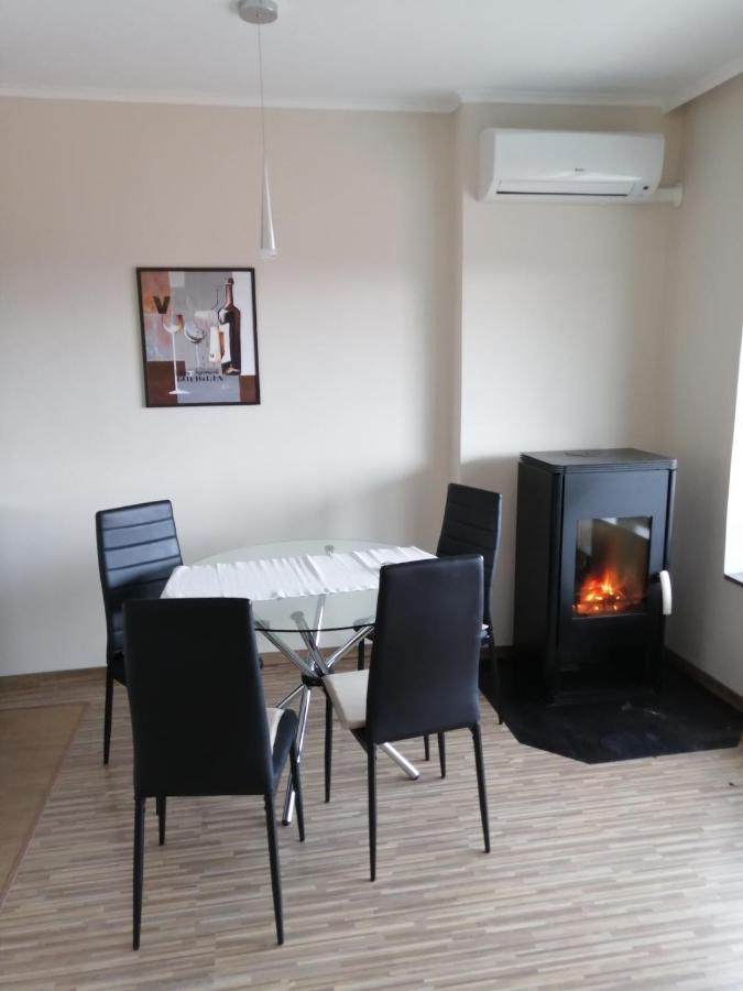 Lux Apartman Balatonfüred Екстериор снимка