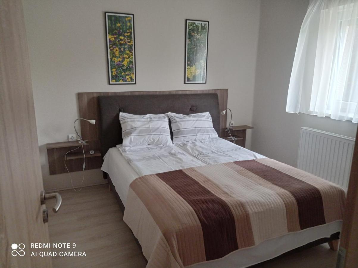 Lux Apartman Balatonfüred Екстериор снимка